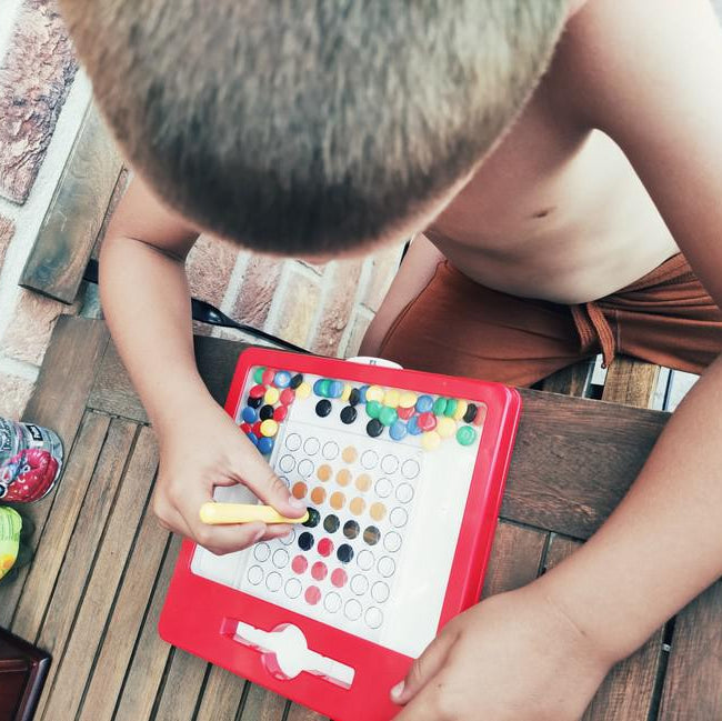 MAGDOTS Lavagna magnetica con lenticchie magnetiche